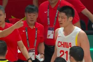 APP下载-胡金秋眉骨被打开！杨健：这是泰拳啊？周琦：我也被打不过没出血